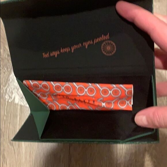 Ted baker Sunglasses box   ? main image 5